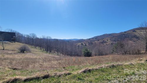 S5 Sky Rock Dr, Banner Elk, NC, 28604 | Card Image