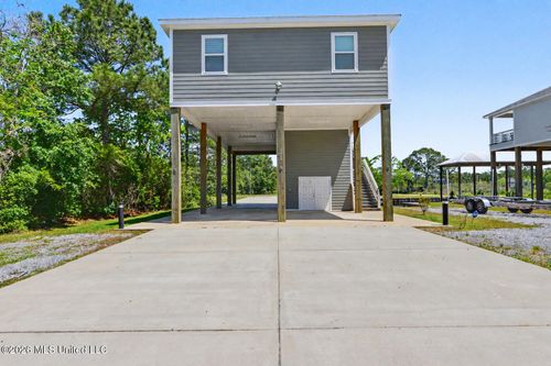 5010 Oregon Street, Bay Saint Louis, MS, 39520 | Card Image