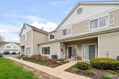 3239-3239 Heather Glen Dr, Aurora, IL, 60504-6681 | Card Image