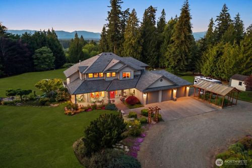 19011 32nd Ave Nw, Stanwood, WA, 98292-9097 | Card Image