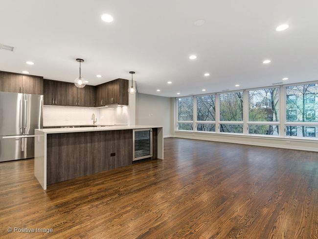 APT-4 - 1241 Dearborn St, Condo with 3 bedrooms, 2 bathrooms and 1 parking in Chicago IL | Image 4