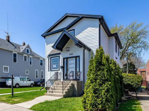 3548 Clinton Ave, Berwyn, IL, 60402-3323 | Card Image