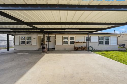 2600 S 24th St, Waco, TX, 76706-3942 | Card Image
