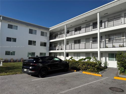 305-2415 Lincoln St, Hollywood, FL, 33020-3950 | Card Image