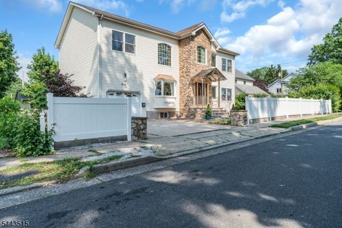 15 Rolfe Ave, Highland Park, NJ, 08904-3537 | Card Image