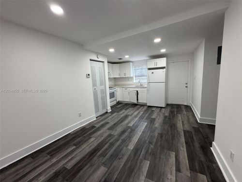 2-2025 Nw 72nd St, Miami, FL, 33147-6344 | Card Image