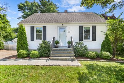 522 High Street, House other with 3 bedrooms, 1 bathrooms and 4 parking in Fairfield CT | Image 1