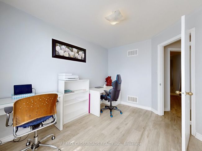 1311 Weller Cross, House other with 3 bedrooms, 2 bathrooms and 1 parking in Milton ON | Image 35
