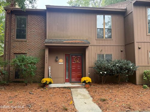 1222 Ash Cir, Winterville, NC, 28590-9546 | Card Image