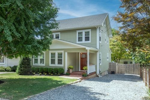 11 Tainter St, Peapack, NJ, 07977-5034 | Card Image