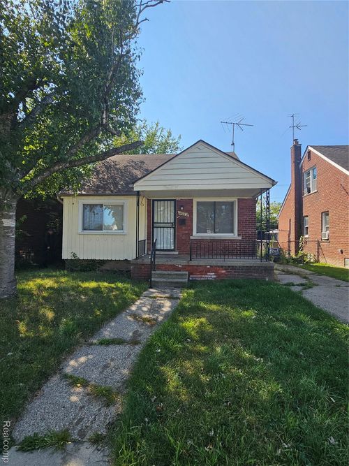 14072 Carlisle St, Detroit, MI, 48205-1205 | Card Image