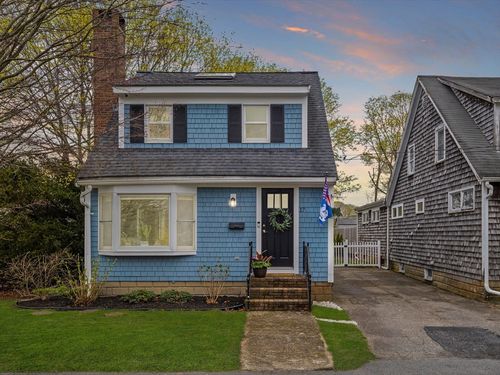 17 Edwards Rd, Hyannis, MA, 02601-3017 | Card Image