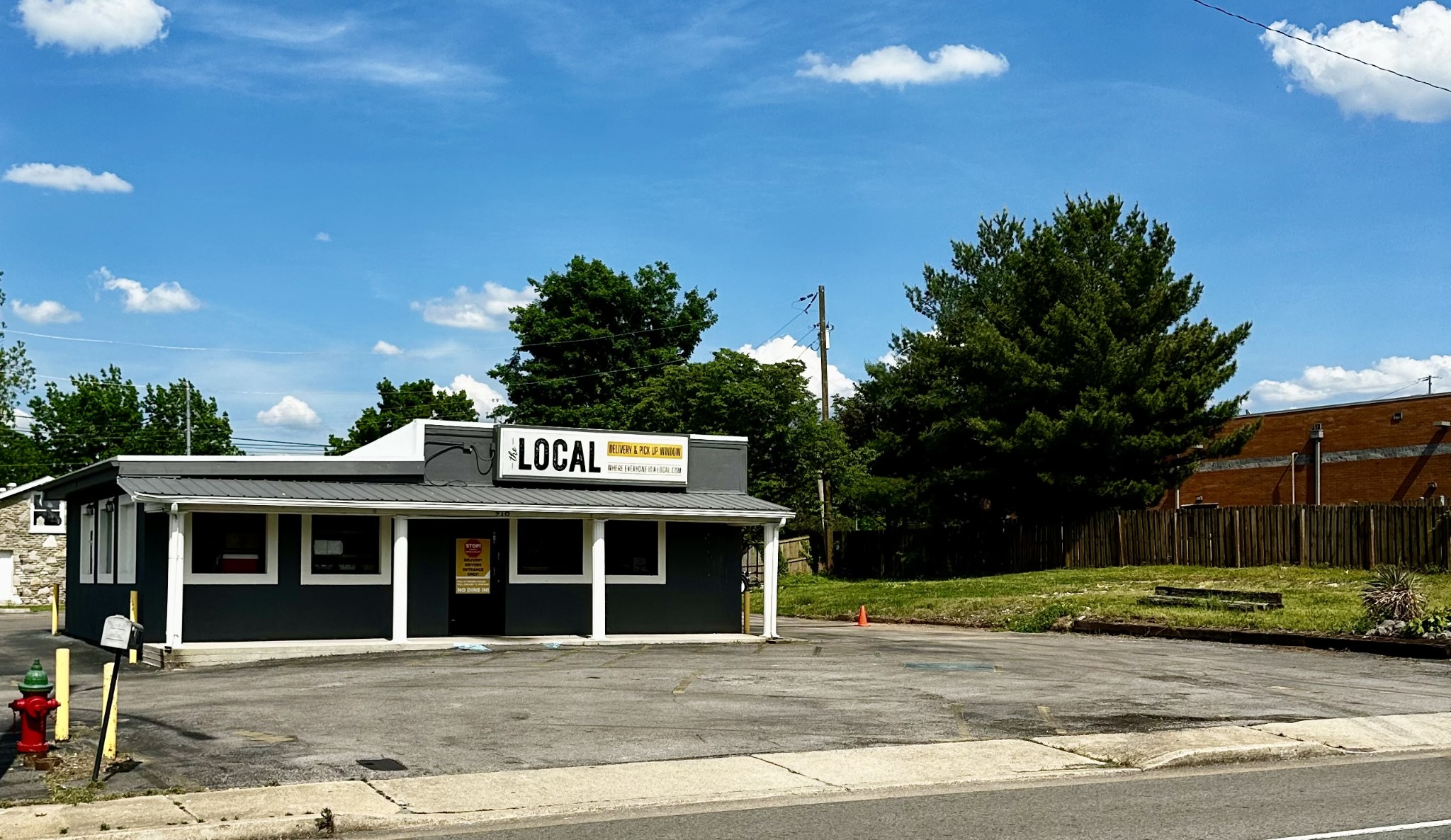 Huntsville Hwy, Fayetteville, TN 37334