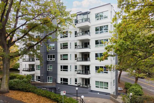 303-1500 Elford St, Victoria, BC, V8R3X8 | Card Image