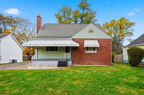 303 Madison St, Groveport, OH, 43125-1328 | Card Image