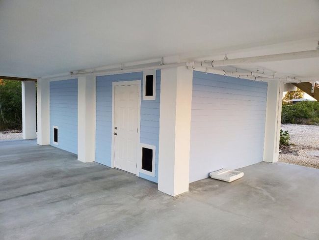 Storage below | Image 11