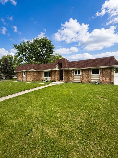 5412 Regency Way, Rockford, IL, 61114-6426 | Card Image