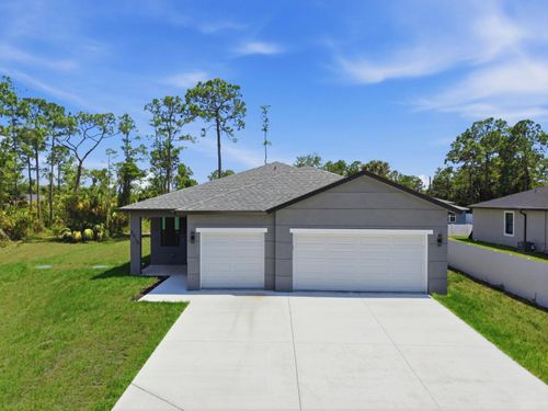 8010 Sandalwood Cir, LaBelle, FL, 33935-5557 | Card Image