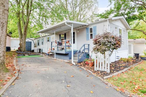 60 Estates Ln, Reynoldsburg, OH, 43068-1264 | Card Image