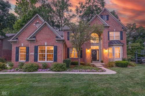 6847 Woodhaven Pl, Zionsville, IN, 46077-8559 | Card Image