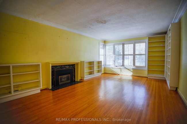 88 Valecrest Dr, House other with 4 bedrooms, 2 bathrooms and 4 parking in Etobicoke ON | Image 22