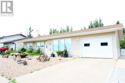 704 Leeville Dr, House other with 3 bedrooms, 1 bathrooms and null parking in Assiniboia SK | Image 1