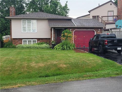 9 Valley Rd, Saint Catharines, ON, L2S1Y7 | Card Image