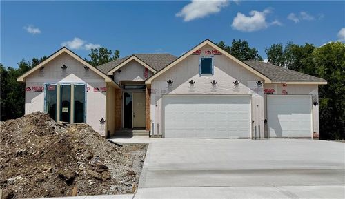 9004 N Everton Ave, Kansas City, MO, 64153 | Card Image