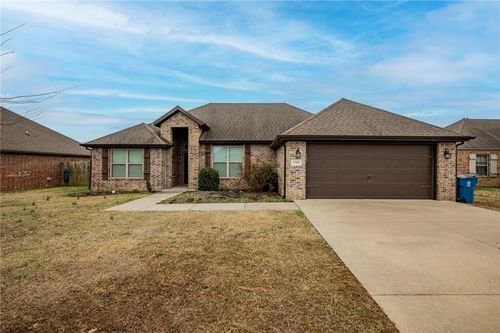 2205 Sw Worthington Ave, Bentonville, AR, 72713-9210 | Card Image