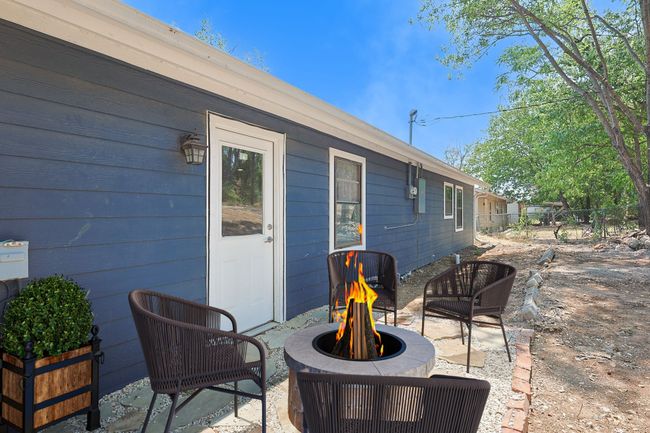 821 Collin Dr, House other with 4 bedrooms, 2 bathrooms and null parking in Euless TX | Image 18