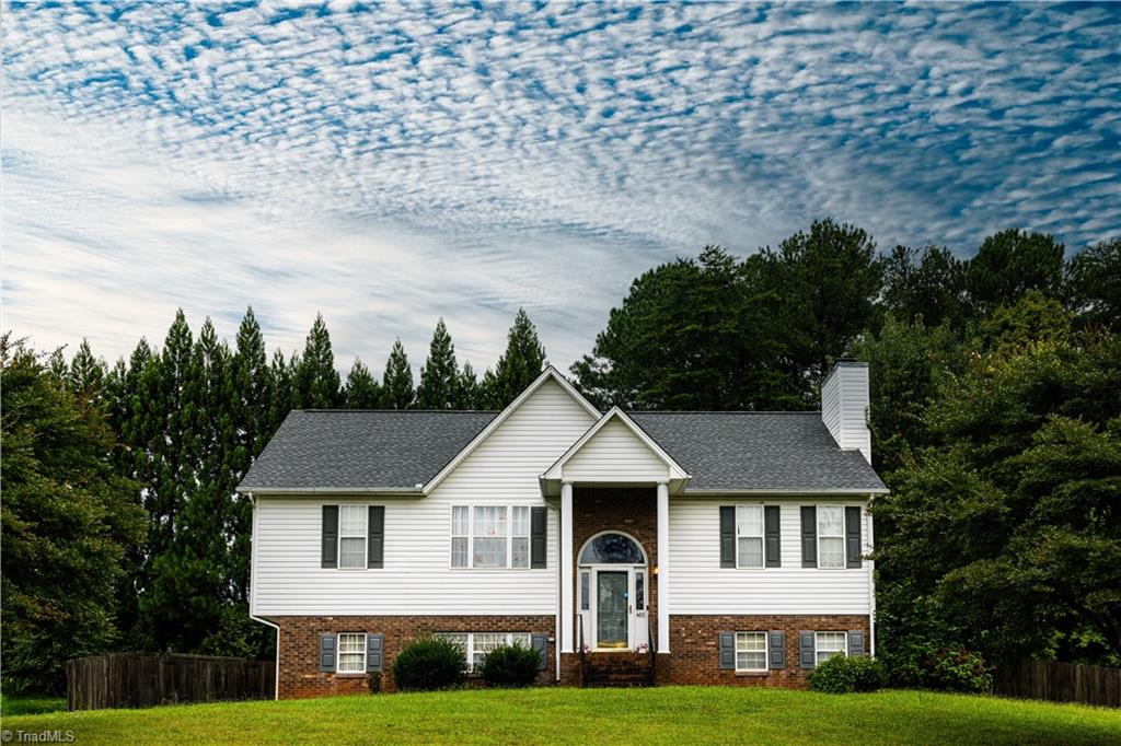 Torey Pines Ct, Winston Salem, NC 27105