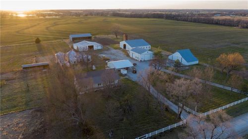 21212 Ore Rd, Pleasant Hill, MO, 64080-9171 | Card Image