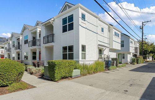 2531 Rice Aly, Sacramento, CA, 95816-7364 | Card Image