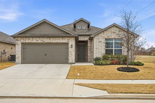 8500 Trickham Bnd, Fort Worth, TX, 76131-2611 | Card Image