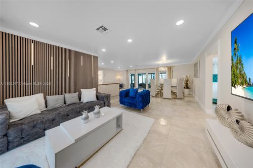 2115 Ne 54th Ct, Fort Lauderdale, FL, 33308-3148 | Card Image