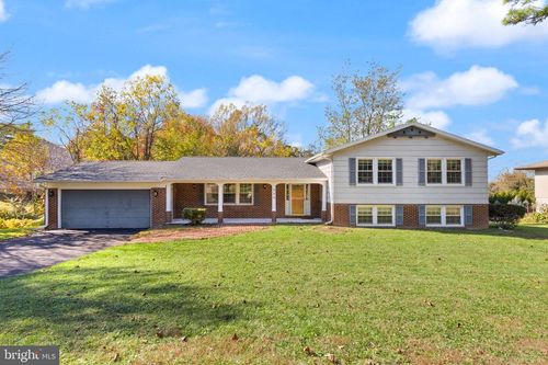 934 Winchester Dr, WESTMINSTER, MD, 21157-5737 | Card Image