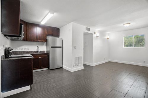 apt-19-37 Sw 14th St, Dania Beach, FL, 33004-4275 | Card Image