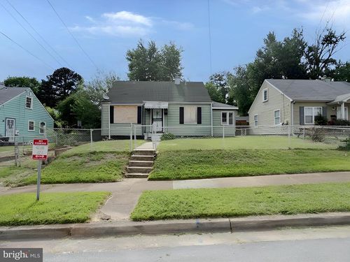 612 64th Ave, CAPITOL HEIGHTS, MD, 20743-1766 | Card Image