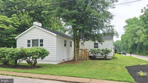 734 Pulaski Hwy, BEAR, DE, 19701-5201 | Card Image