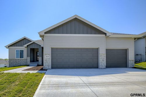 20139 S St, Omaha, NE, 68135 | Card Image