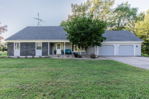 14389 Lovers Lane Rd, Princeton, IL, 61356-2594 | Card Image