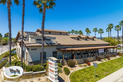 41401 Kalmia St, Murrieta, CA, 92562-9456 | Card Image