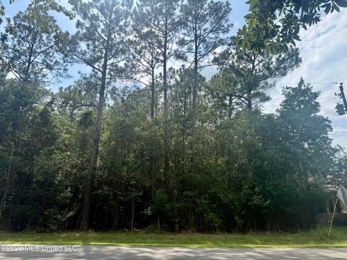 9968 Kahana St, Diamondhead, MS, 39525-4449 | Card Image