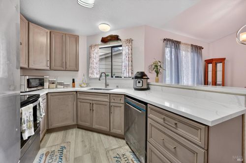 810 Dover None, Hercules, CA, 94547 | Card Image