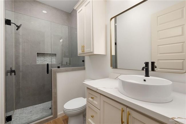 8100 Coyote Dr, House other with 5 bedrooms, 3 bathrooms and 2 parking in Mission TX | Image 10