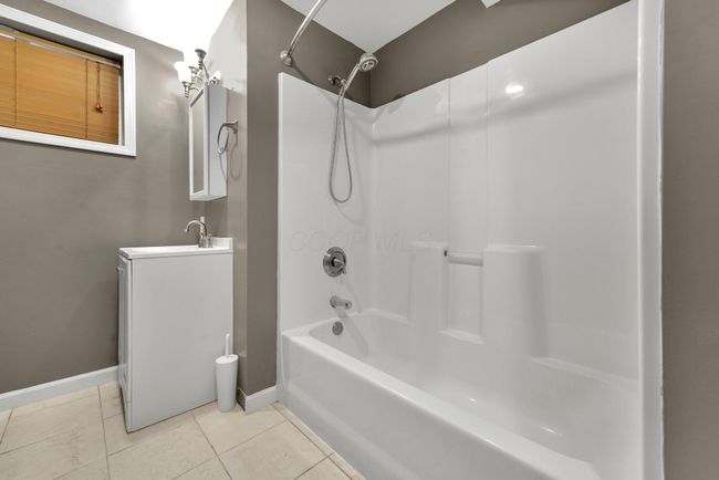 3489 Manila Dr, House other with 3 bedrooms, 2 bathrooms and null parking in Westerville OH | Image 23