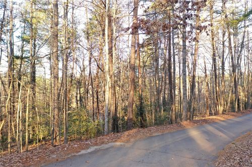 613 The Bear Blvd, Tamassee, SC, 29686-2415 | Card Image