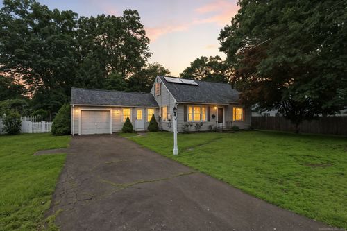 17 Wilstar Cir, Enfield, CT, 06082-4607 | Card Image
