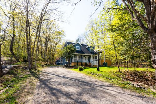 21 Todholm Dr, Port Carling, ON, P0B1J0 | Card Image