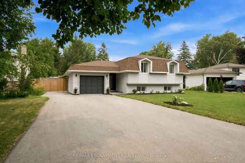 9 Fairview Pl, Orangeville, ON, L9W3B3 | Card Image